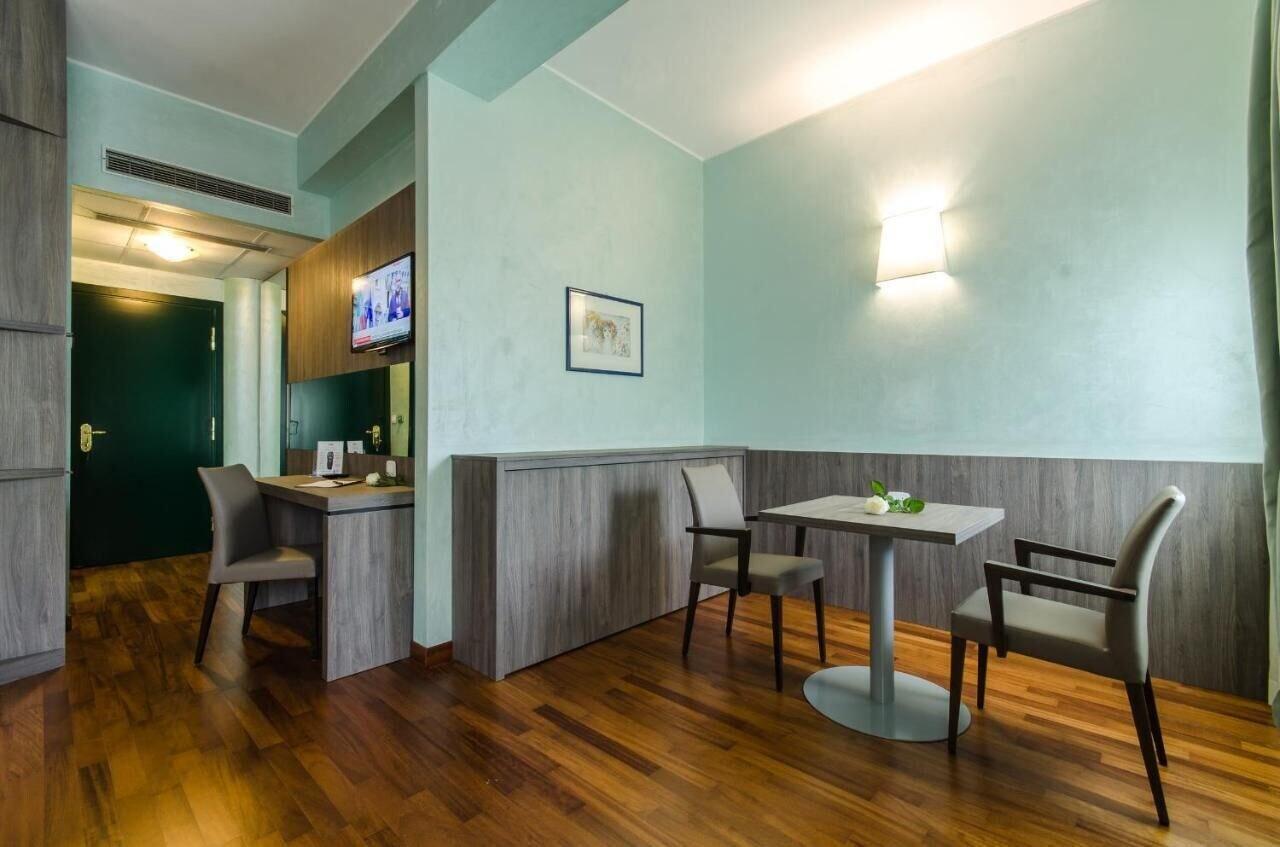 Hotel Santacroce Meeting Sulmona Exterior photo