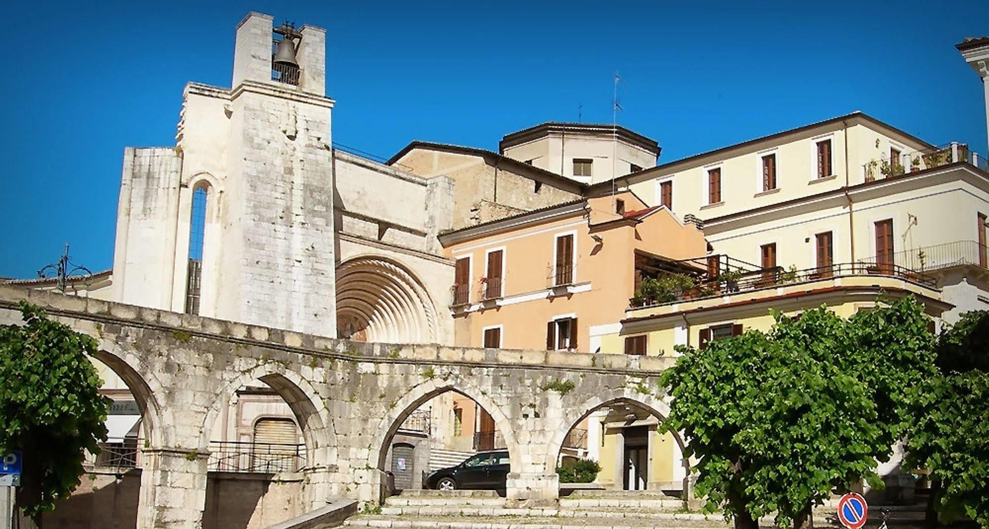 Hotel Santacroce Meeting Sulmona Exterior photo